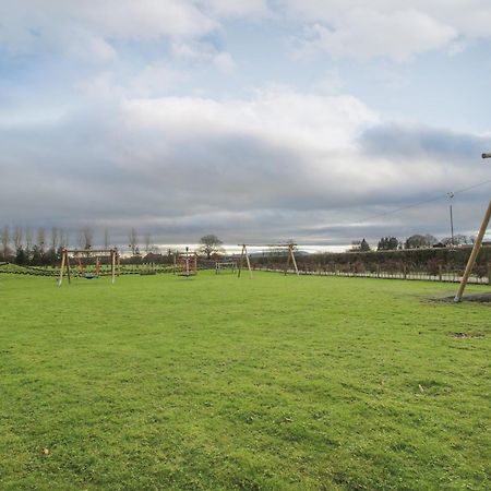 Swan Villa Leominster Dış mekan fotoğraf
